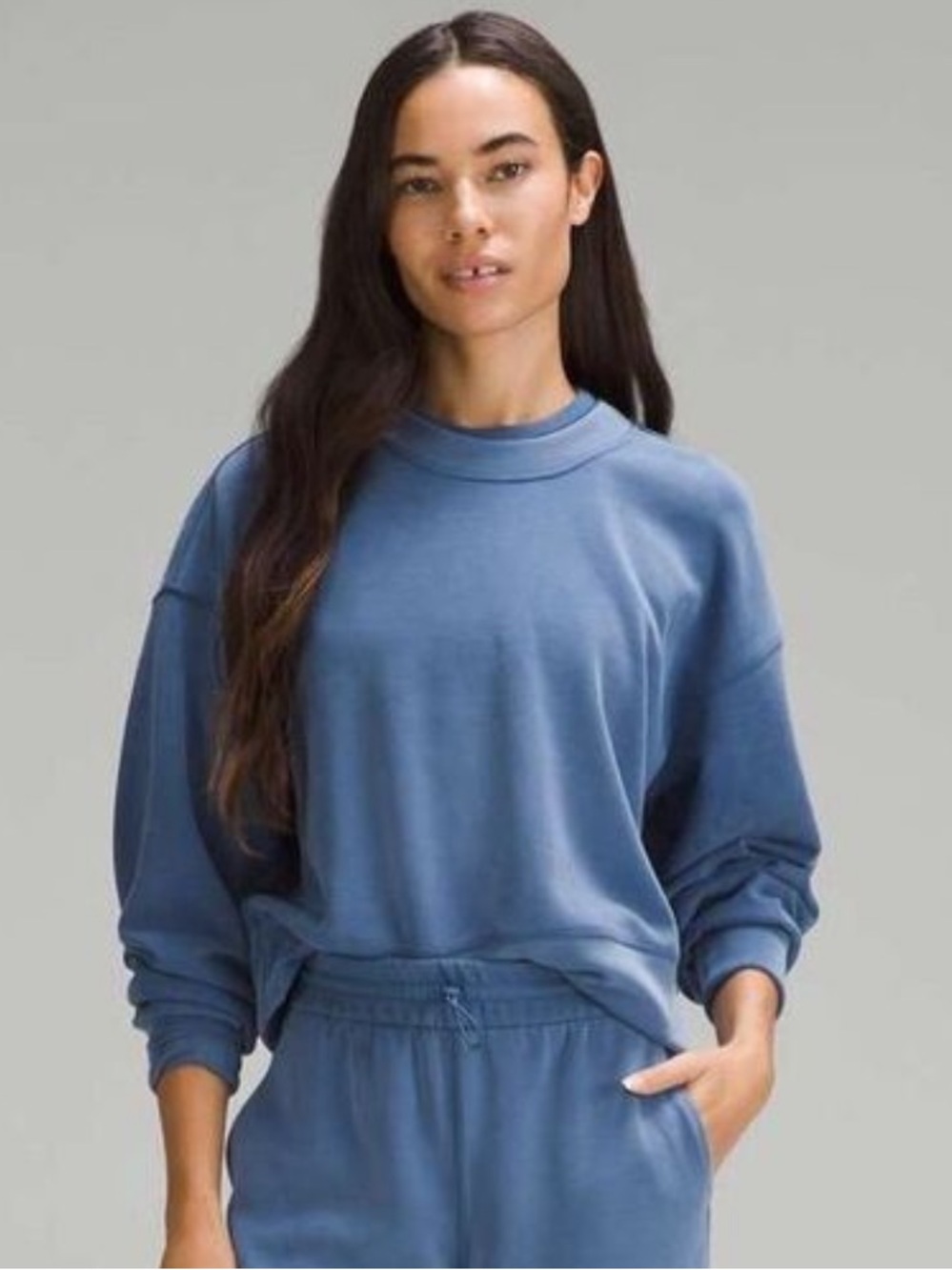Lululemon perfectly oversized cropped crew in Pitch Blue - size 2